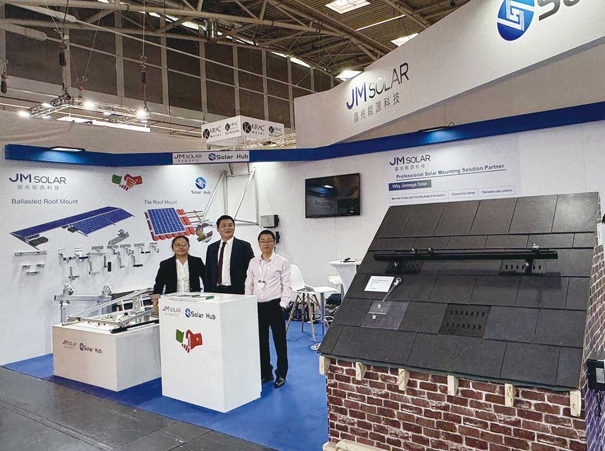 JinMega showed up at Appearing at the Munich Photovoltaic Exhibition in Germany